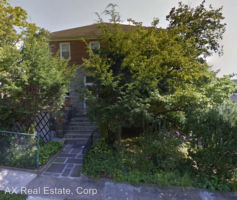 Primary Photo - 8 Parkview Pl