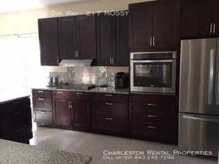 Building Photo - 217 Mossy Oak Way