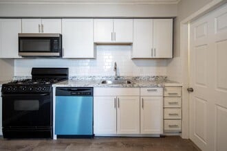 Building Photo - 53 Main St