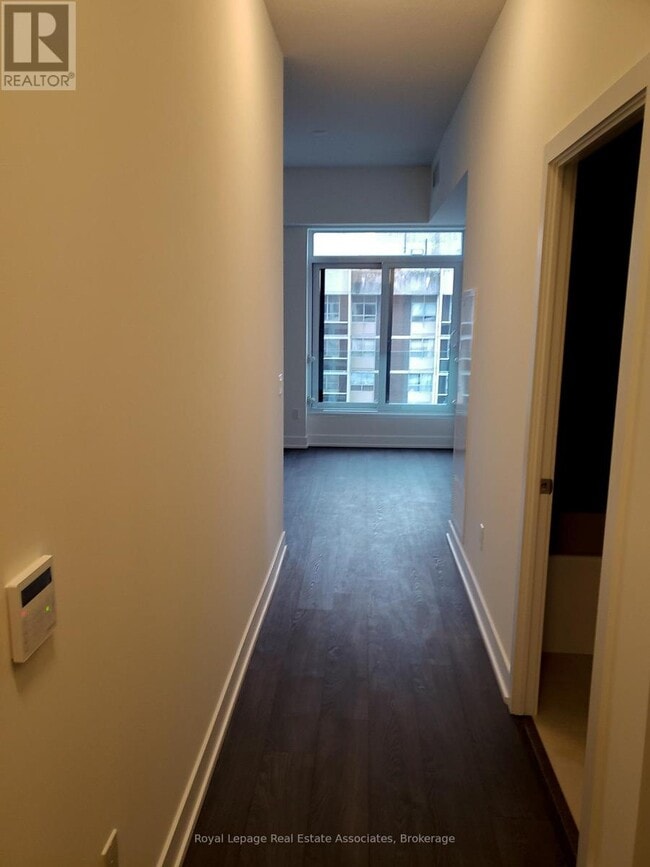 Building Photo - 9 Mabelle Ave