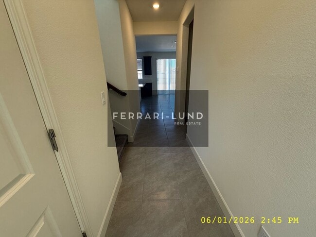 Building Photo - Newer 4 Bedroom Home with 2,367 Sq. Ft. of Living Space! - Kay DeAlba property!!