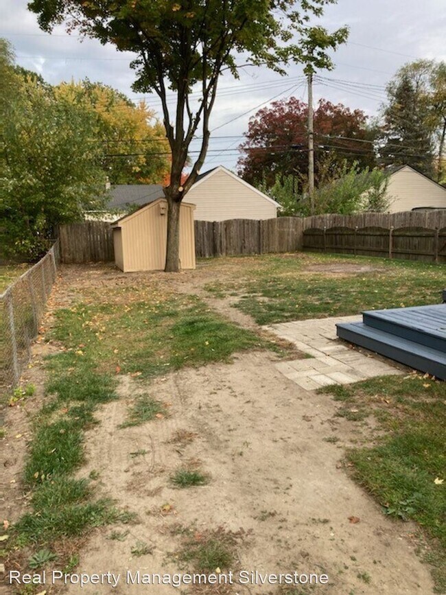 Foto del edificio - 3 br, 1 bath House - 5716 N Walton