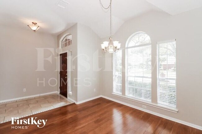 Foto del edificio - 8143 Dune Brook Dr