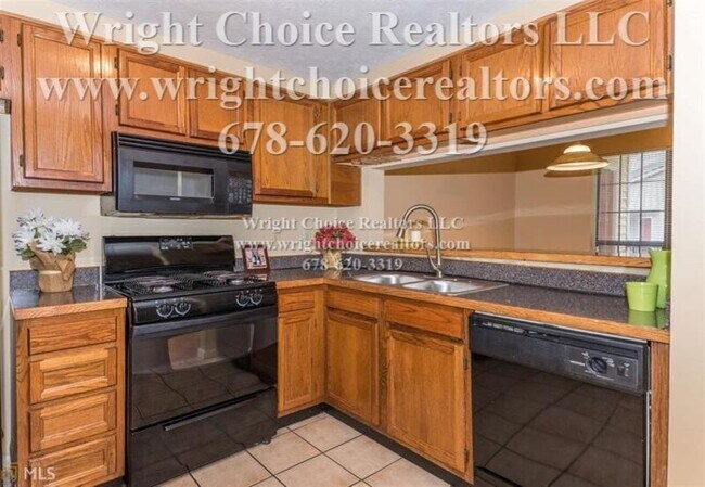 Building Photo - 707 Windchase Ln