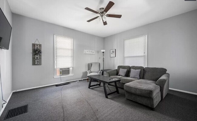 Foto del edificio - MGAM-509/511 N Wheeling Ave