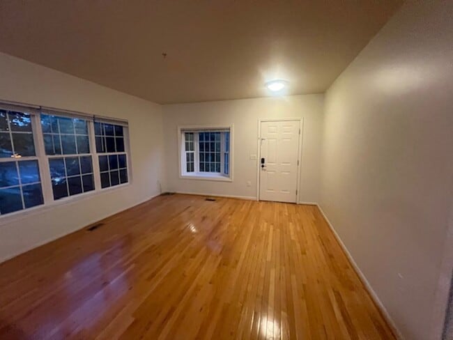 Photo - 1053 Maiden Ln Apartment