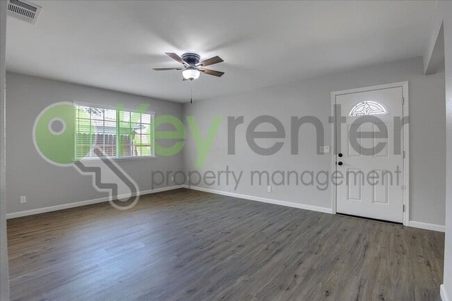 Building Photo - 8256 Manhart Dr