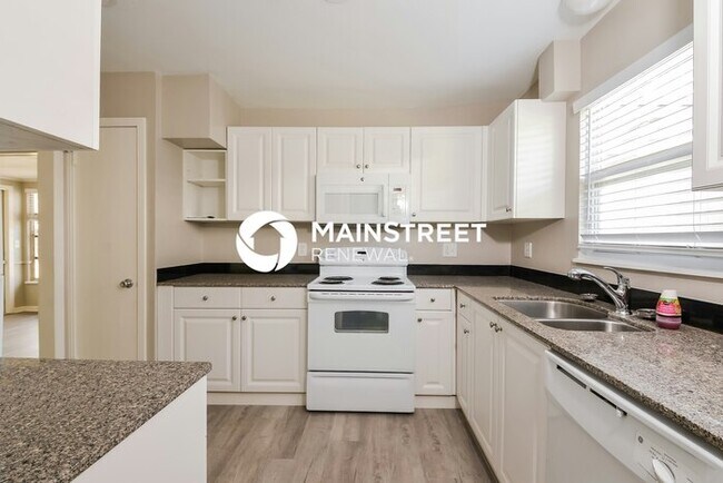 Foto del edificio - 3 Bedroom Pet-Friendly Home in Sarasota, FL with Main Street Renewal