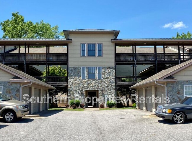 Foto del edificio - 1611 Bluffside Dr