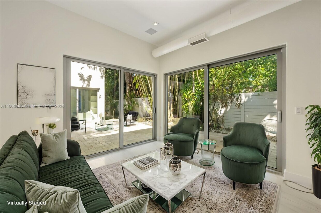 Foto principal - 2205 Overbrook St