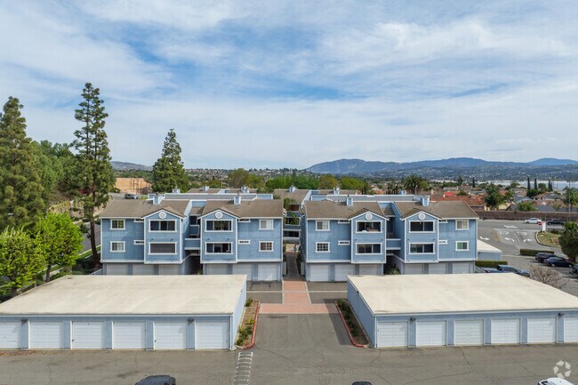 Foto del edificio - Lakeview Terrace Condominiums