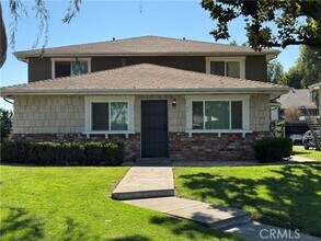Building Photo - 104 Sinclair Ave