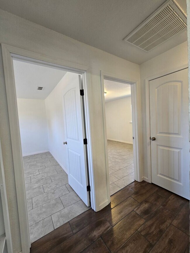 Foto del edificio - 208 Lincoln Ave