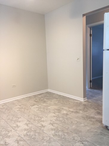 Kitchen 3 - 350 Prairie Ave