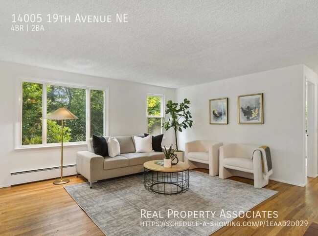 Building Photo - Charming 4 Bedroom Home in Olympic Hills! ...