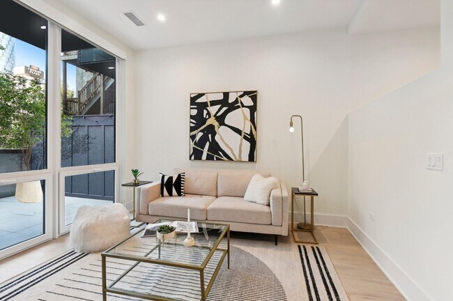 Foto del edificio - 812 W Adams Street Unit 408