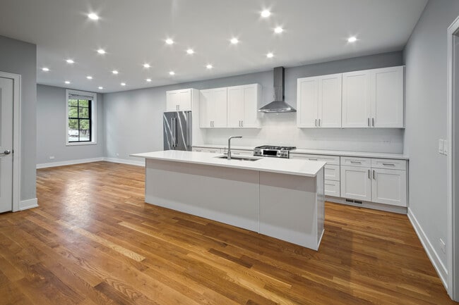 Foto del edificio - 1370 W Evergreen Ave