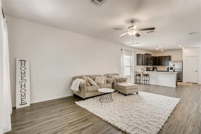 Foto del edificio - 3901 Fort Collins Way