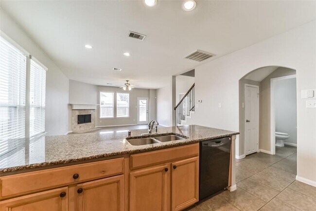Foto del edificio - 16934 Creek Mountain Dr