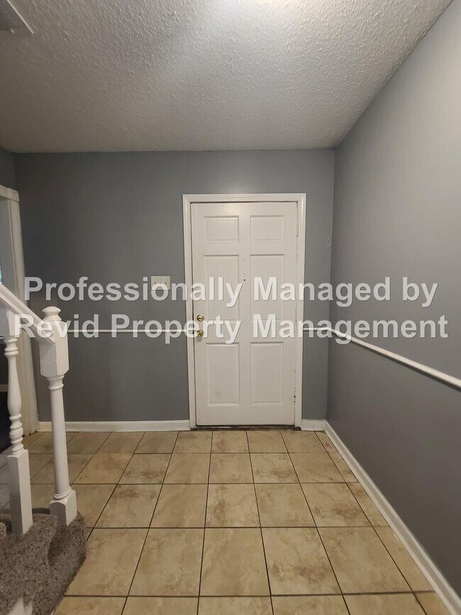 Foto del edificio - 6771 Bainbridge Dr