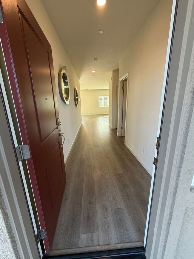 Building Photo - 4 bedroom | 3 bathroom | Single family home in Natomas