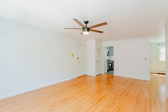 Foto del edificio - 1428 W Fargo Ave