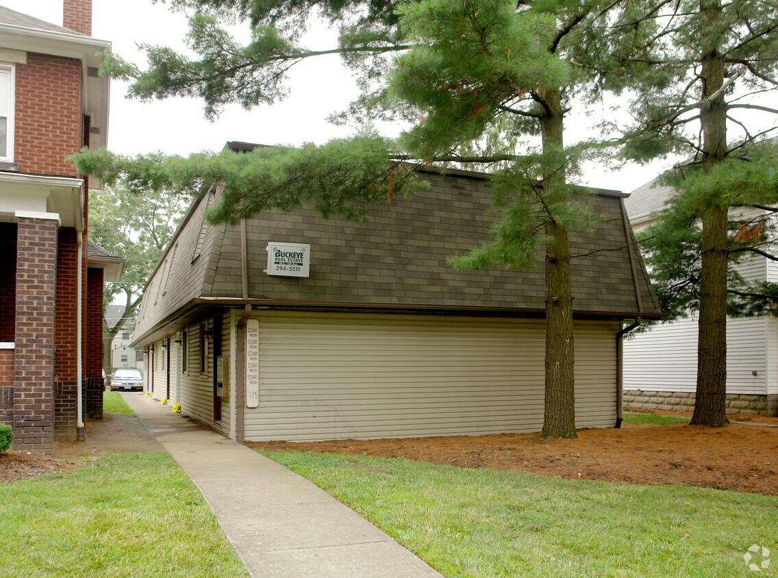 Primary Photo - 175 E Norwich Ave