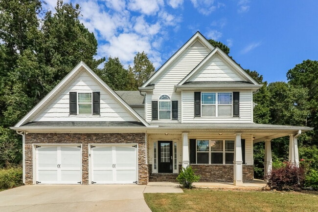 Building Photo - 910 Elderberry Ln