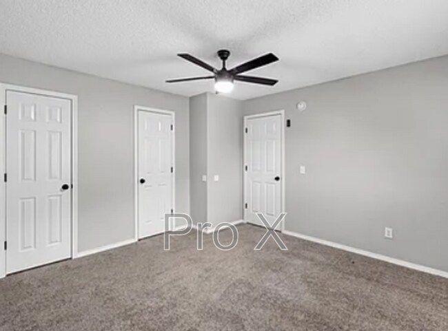 Foto del edificio - 3402 SW Victoria Pl