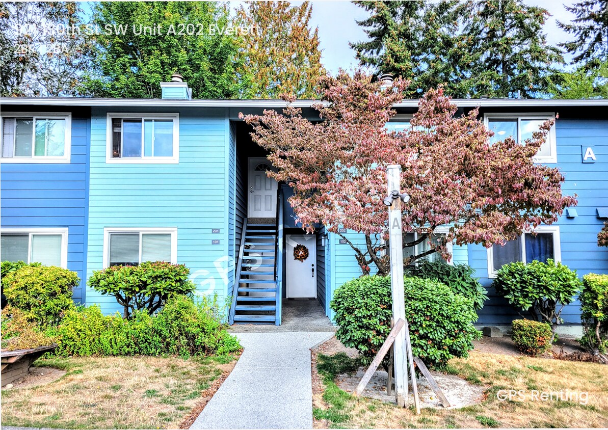 Foto principal - 921 130th St SW