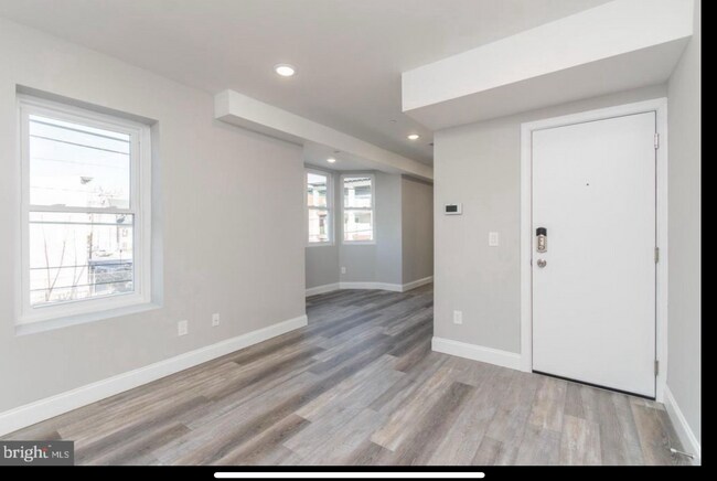 Sala de estar - 1540 W Tioga St