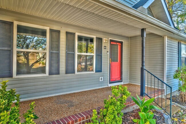 Foto del edificio - 905 Taylor Merritt Ct