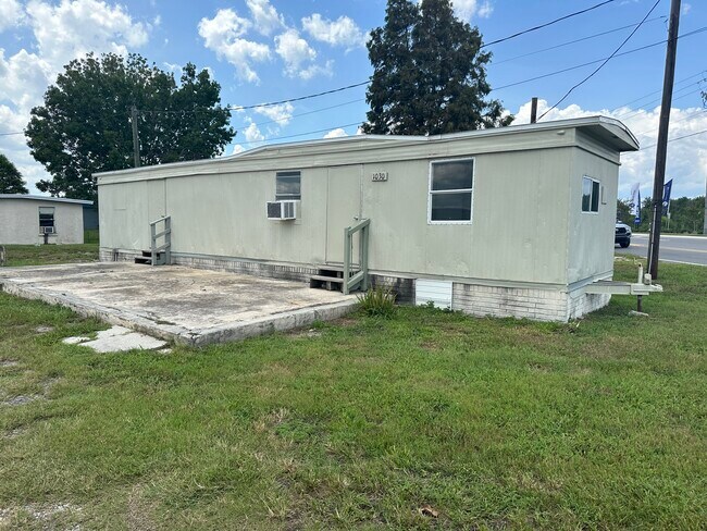 Building Photo - 1040 Eagle Lake Loop Rd