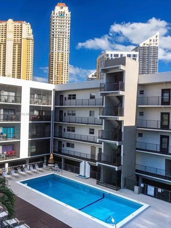 Foto del edificio - 201 178th Dr