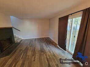 Building Photo - 3285 Canyon Dr