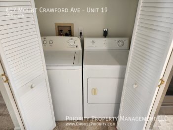 Foto del edificio - 407 Mt Crawford Ave