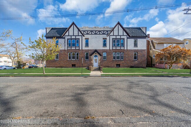 Foto del edificio - 922 4th Ave