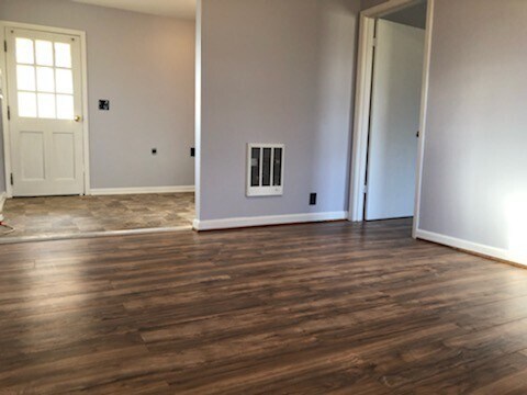 Building Photo - TN-114 Hadley