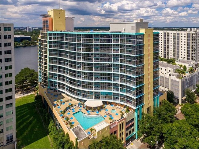 The Waverly on Lake Eola Rear - 322 East Central Blvd