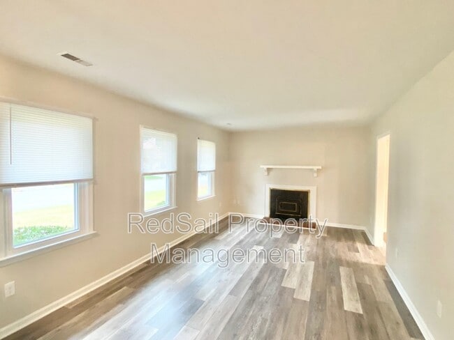 Building Photo - 13358 Warwick Springs Dr