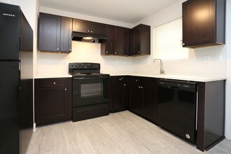 Dwell at Hollywood photo'