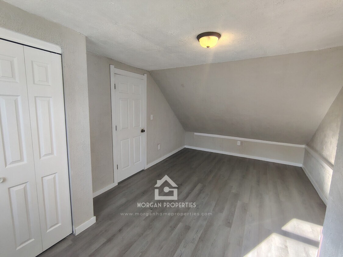 Foto del edificio - 2208 Hendricks St