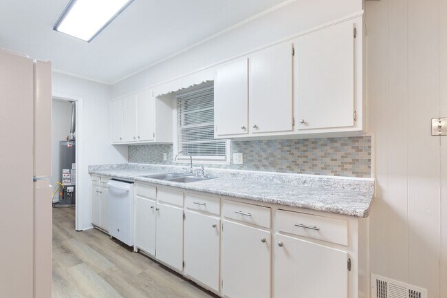 Building Photo - 3971 GA-5