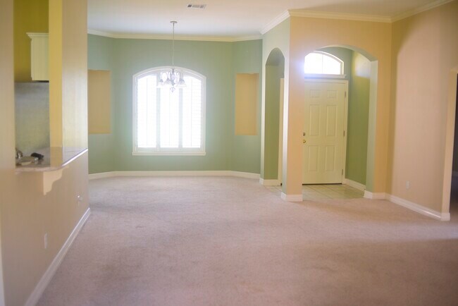 Building Photo - 122 Palisade Ln