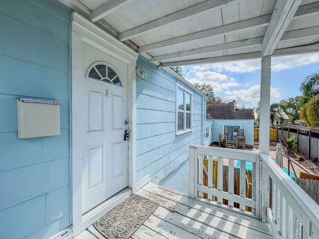 Foto del edificio - 2649 1/2 Dartmouth Ave N