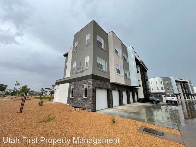 Building Photo - 2 br, 2 bath House - 5801 S Garnet Dr #7-202