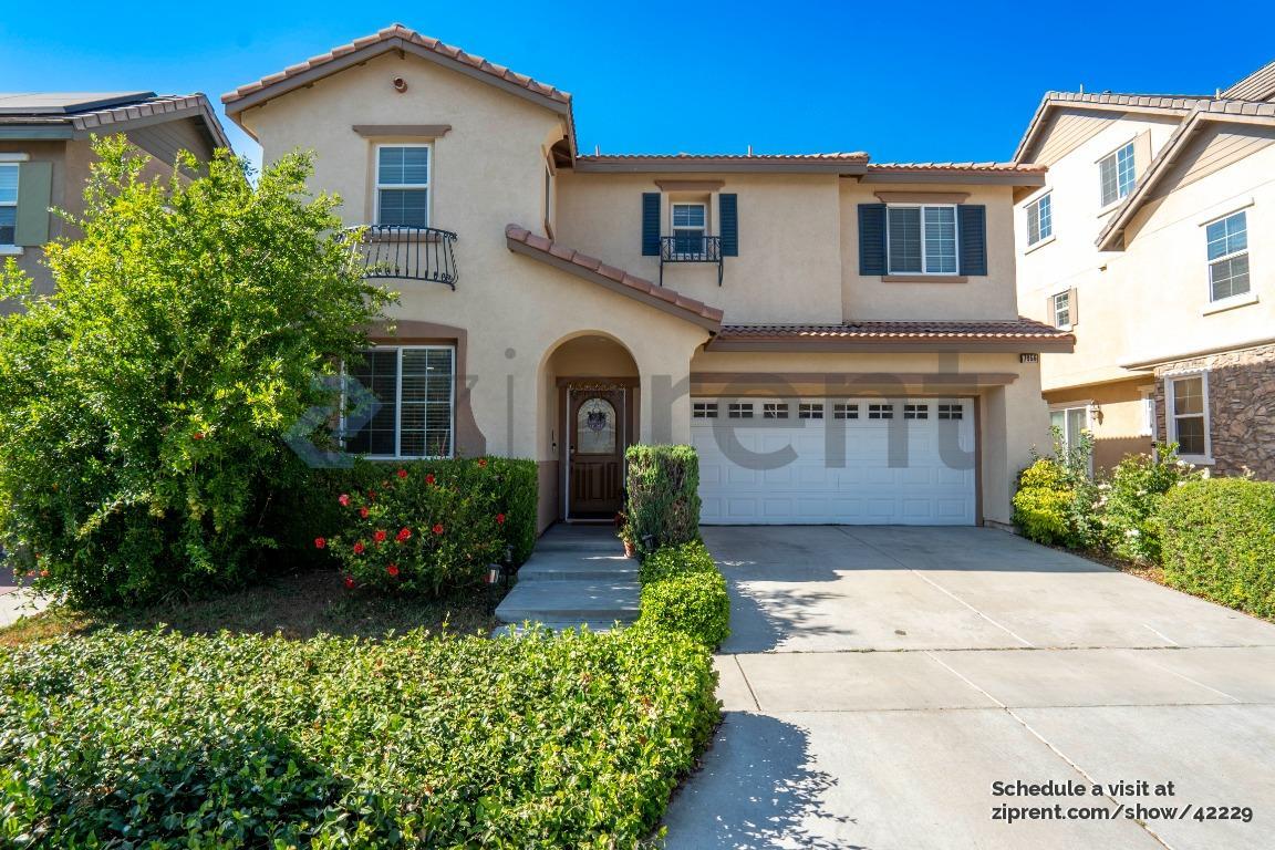 Primary Photo - 7956 Barnstormer Ct