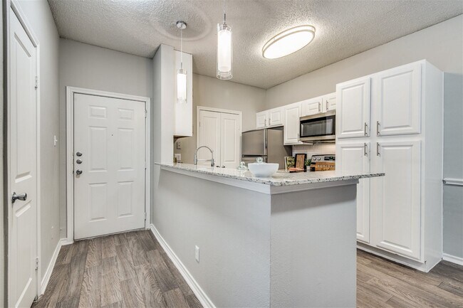 Foto del edificio - 4809 North O\'Connor Road Apt #F116, Irvin...