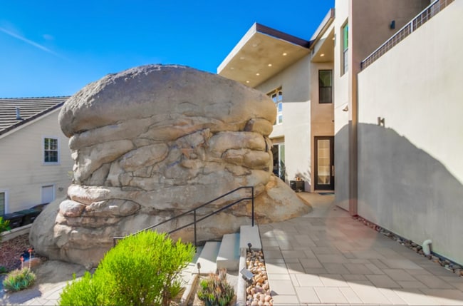 Foto del edificio - 28548 Meadow Glen Way W