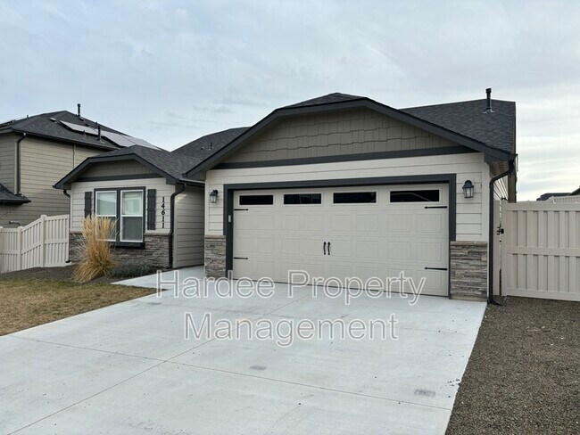 Building Photo - 14611 Shetland St